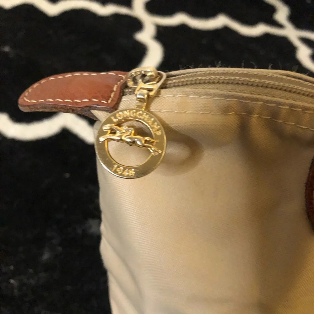 Longchamp Elegant Tan and Brown Women's Bag - Picture 3 of 7